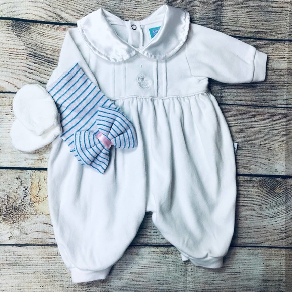 Vintage Other - Vintage Little Me 3m Romper+Hat+Mittens